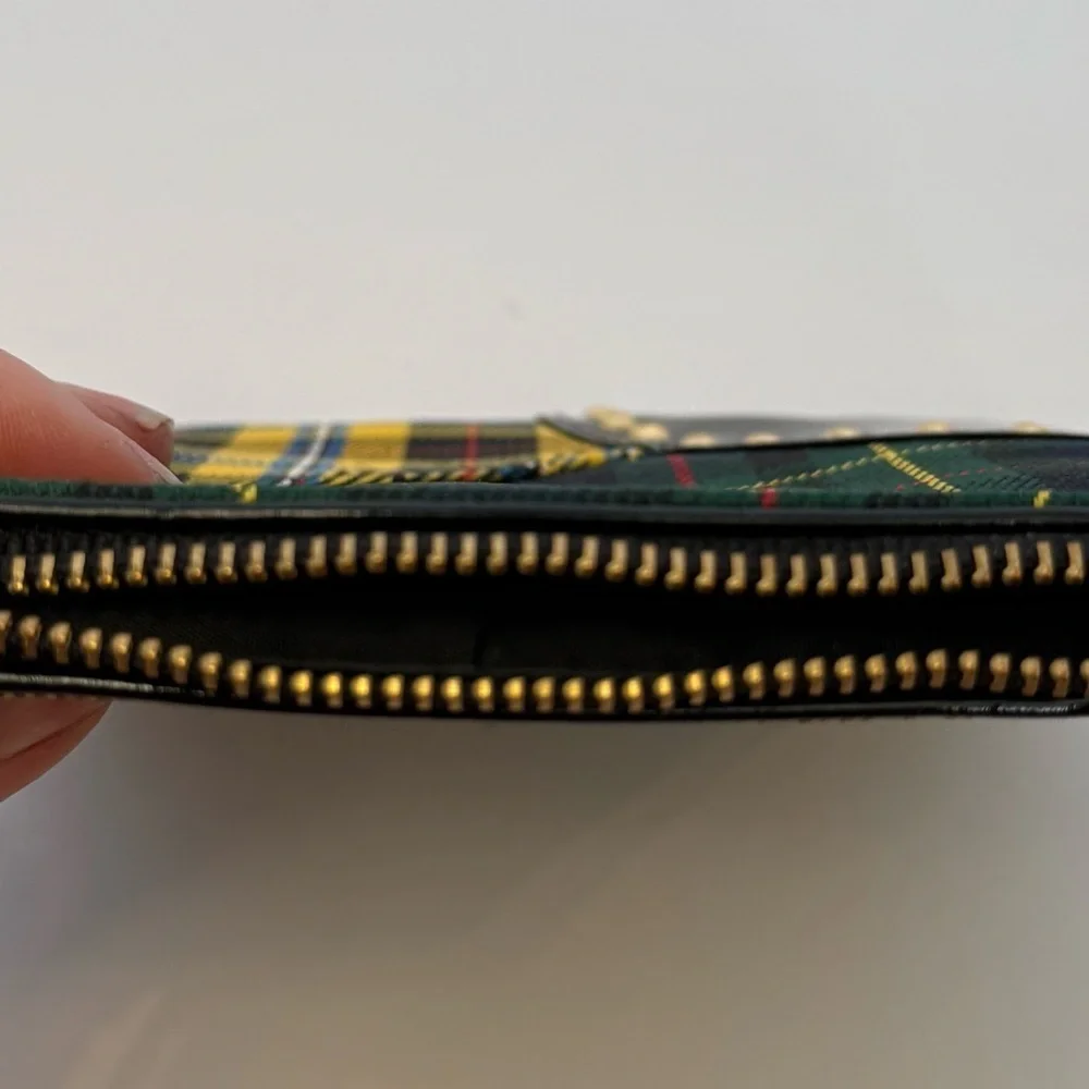 MAC small cosmetic bag